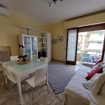 Acquadimare Apartment Viareggio