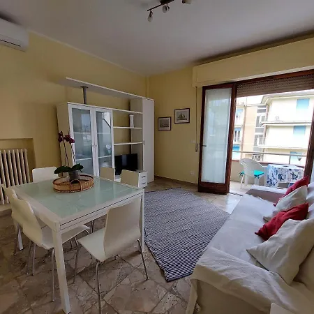 Acquadimare Lejlighed Viareggio